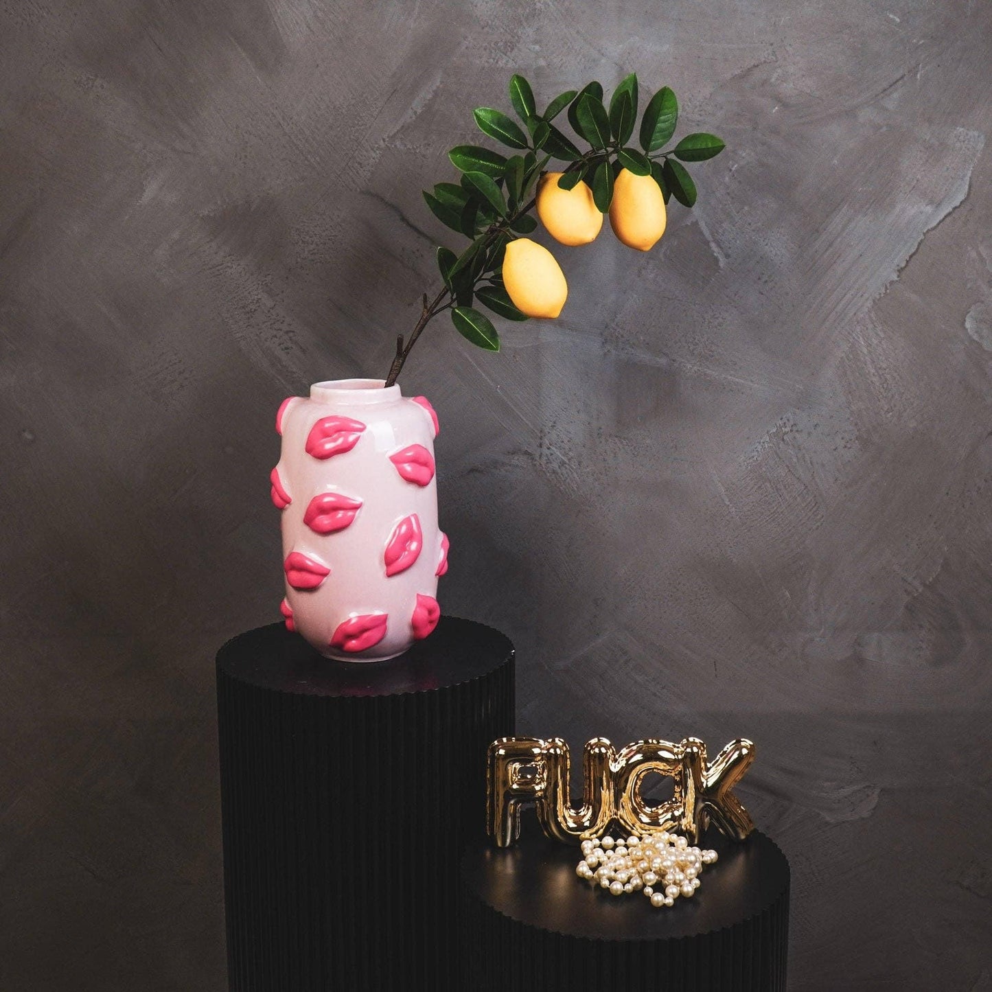 Tall Kiss me vase Natural sand & Pink