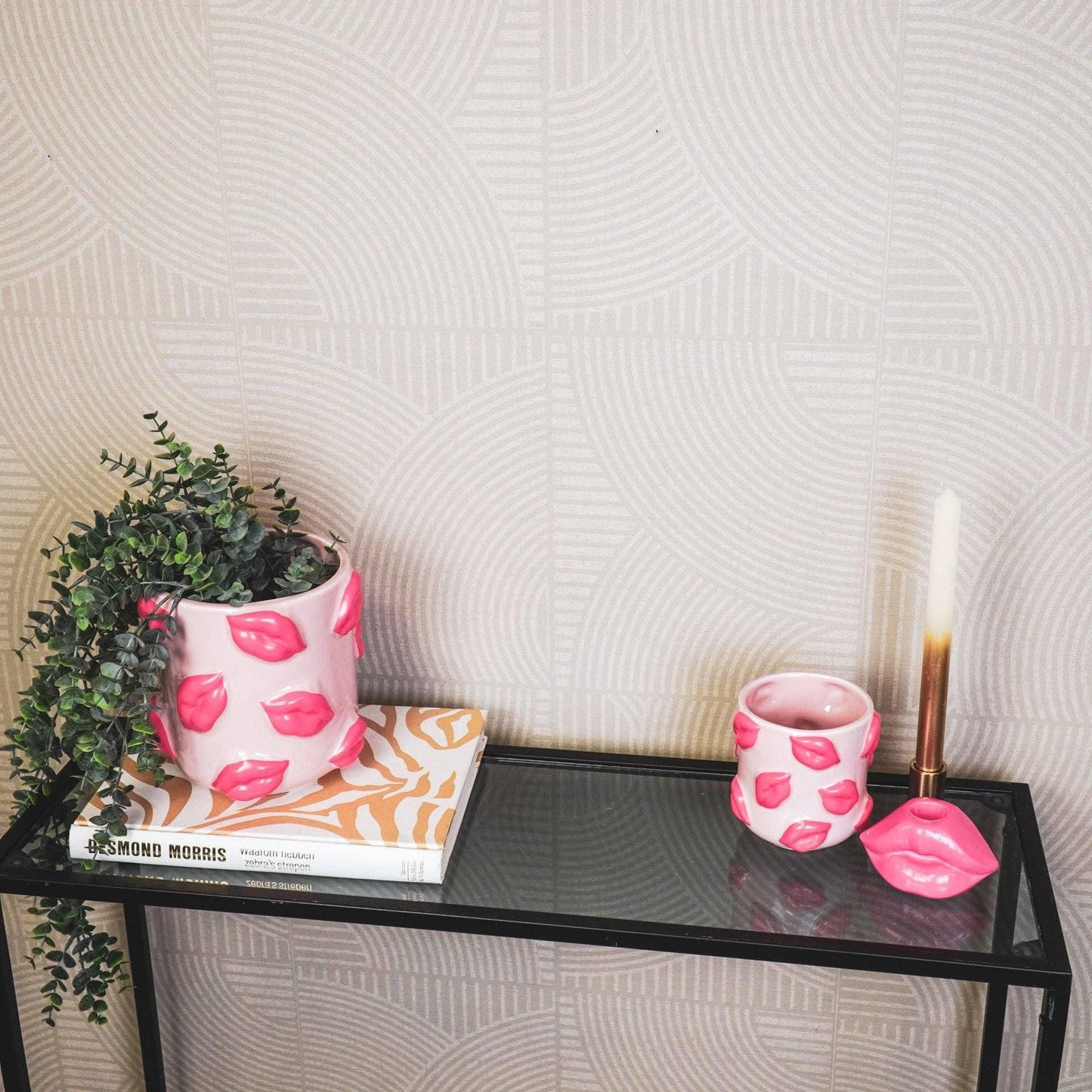 Kiss me Pot Large Pink & Sand