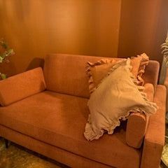 Small snuggle Sofa teracotta