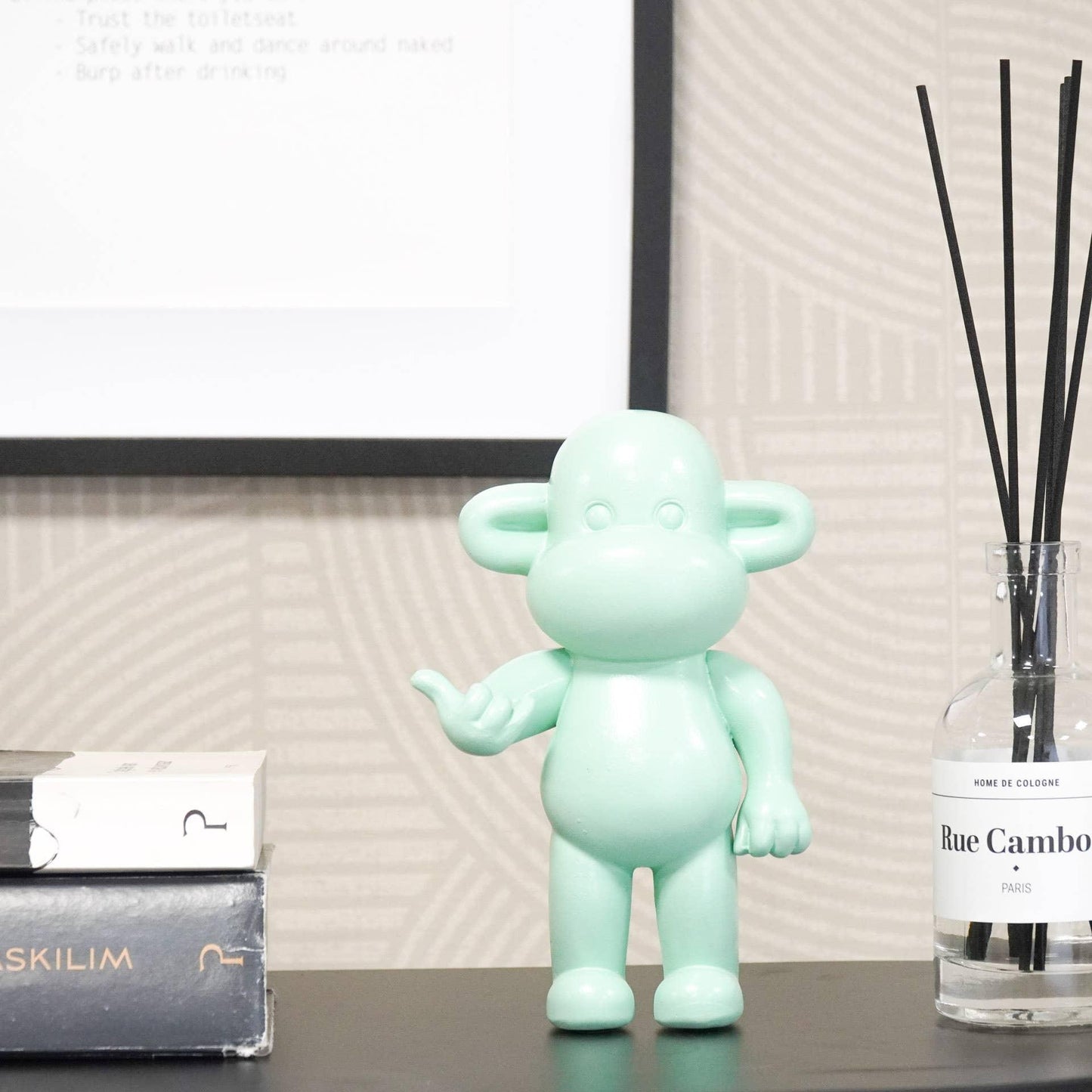 Hang Loose Monkey Figurine 'The Legend'