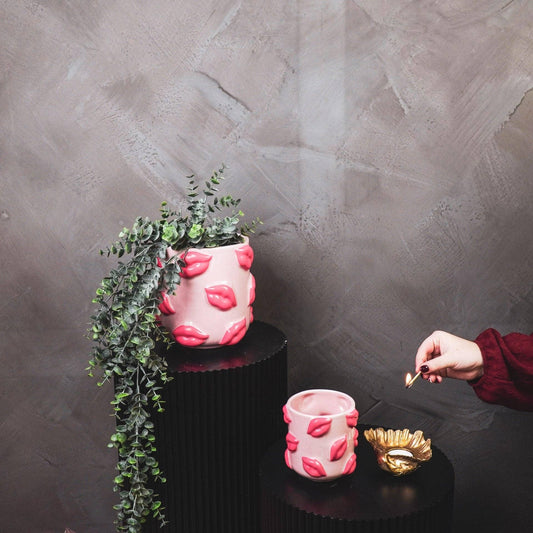 Kiss me Pot Large Pink & Sand