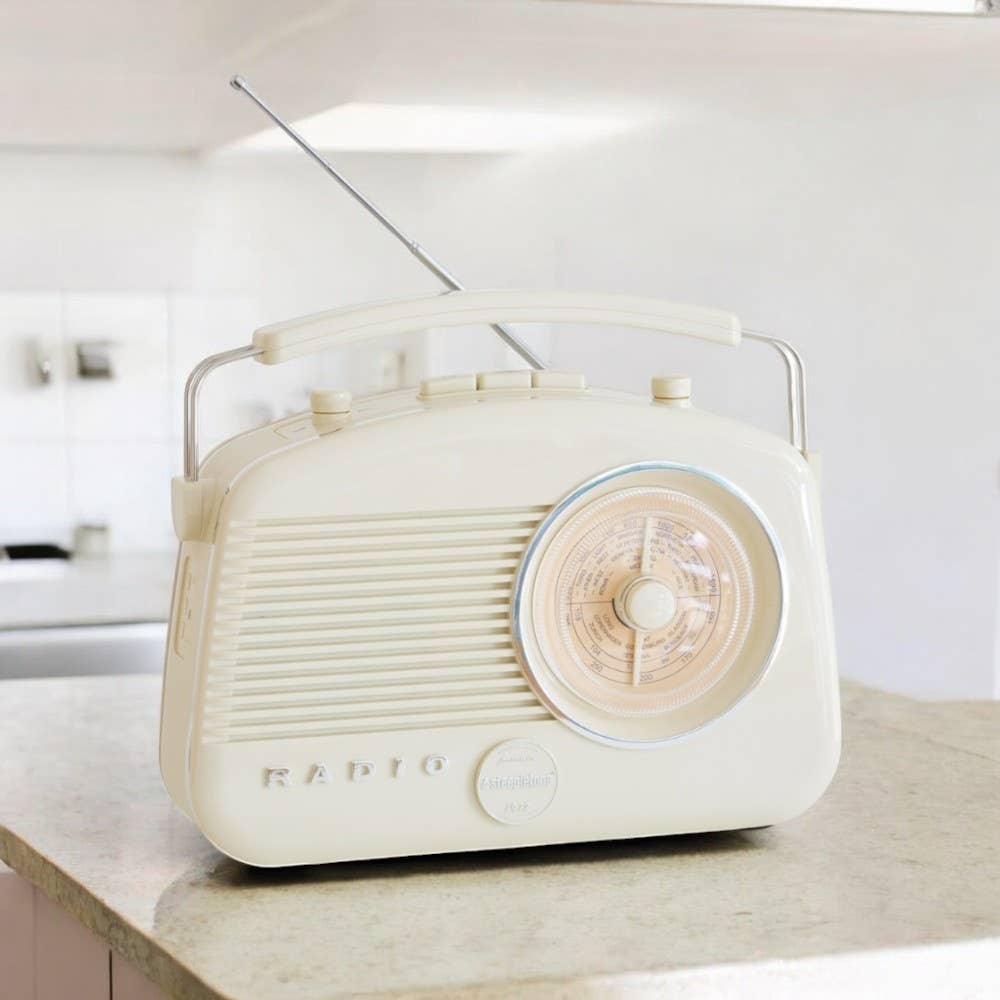 Classic Vintage Style  Brighton FM/MW/LW Radio & BLUETOOTH