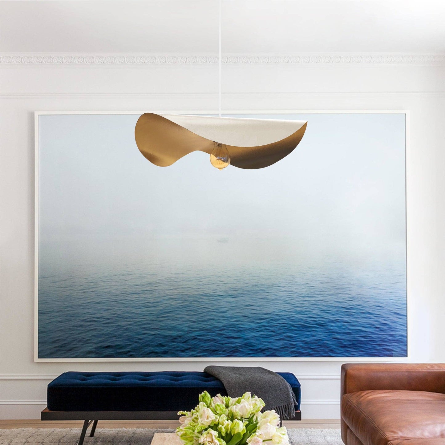 GRANDE MADAME - Suspension White Metal Lady's Hat