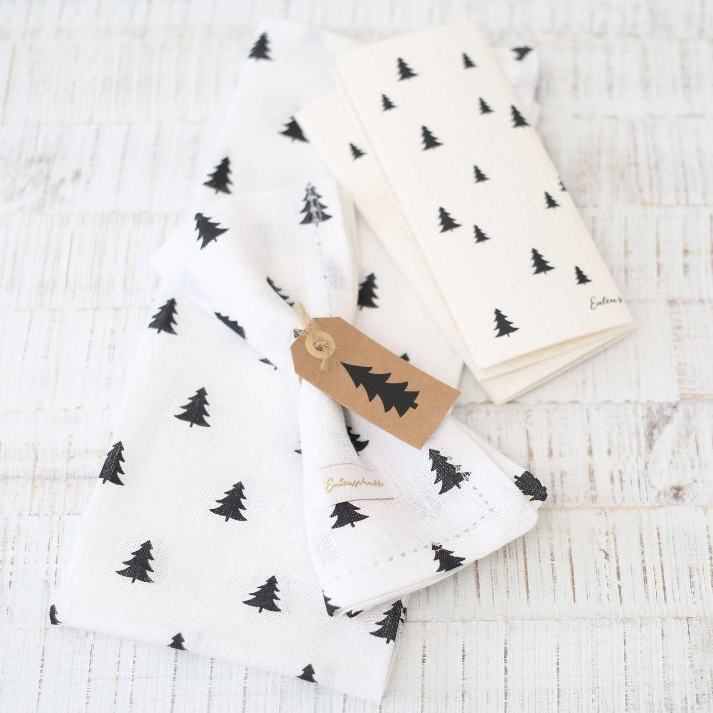 Xmas Linen tea towels fir in a set of 2