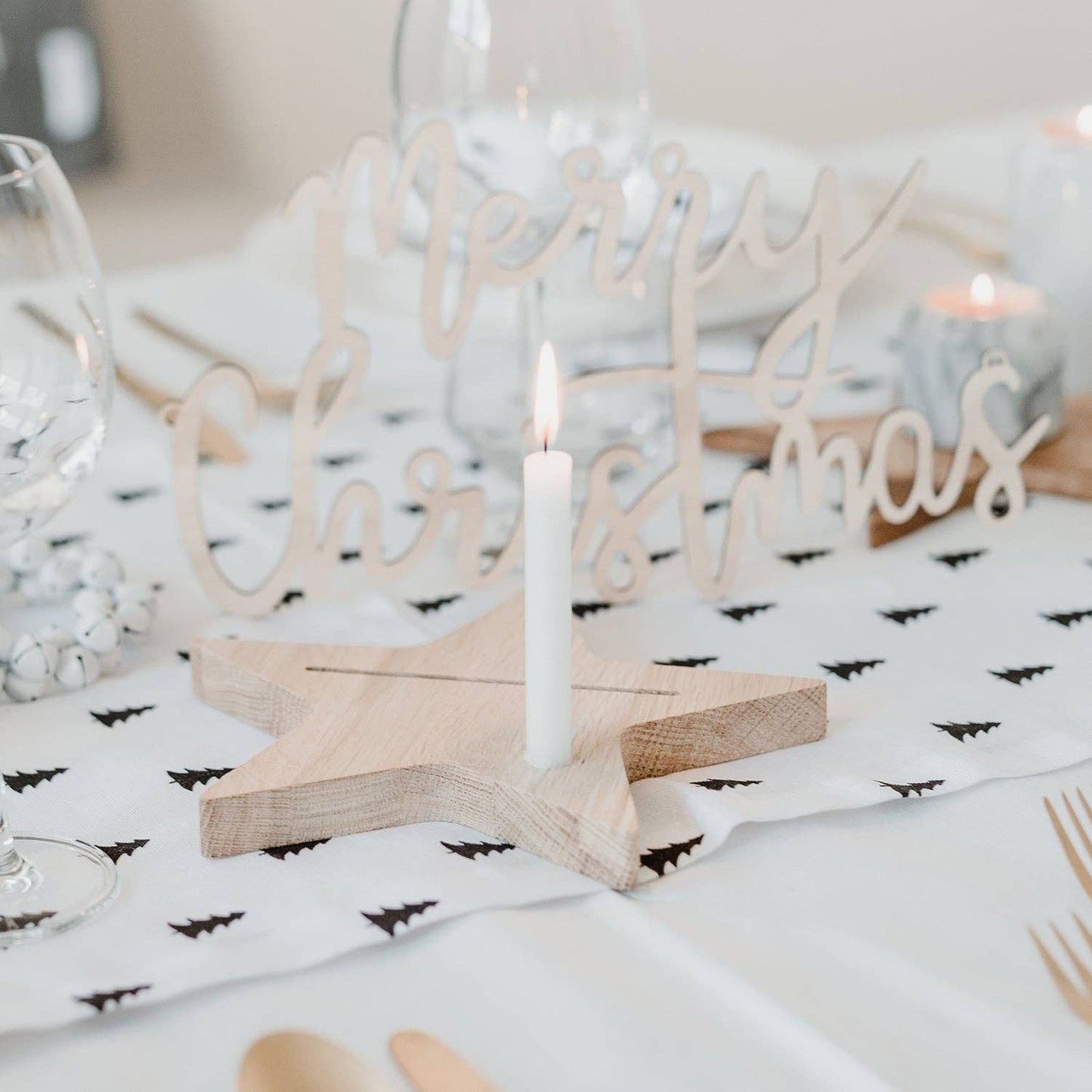 Oak Card stand star 20cm